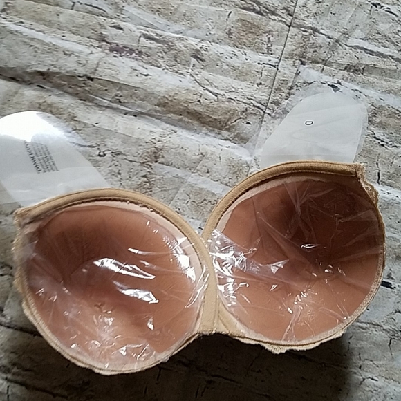 Backless Strapless Lace Bra - Picture 6 of 11